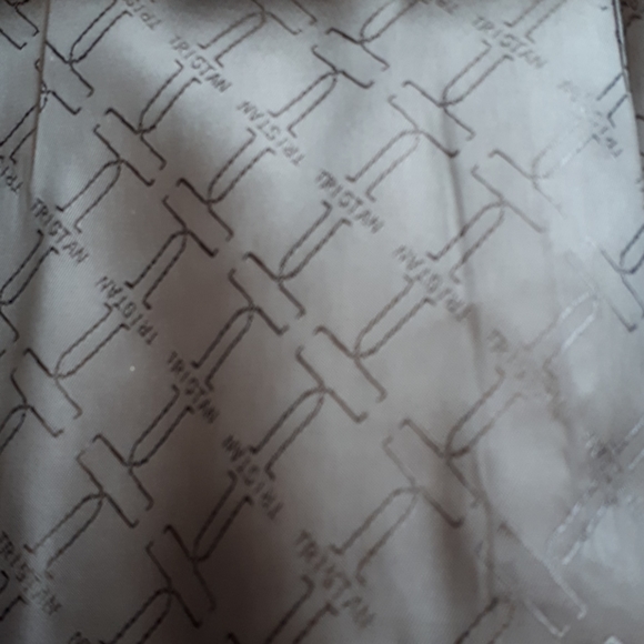 Tristan Stretch Wool Vest - Picture 9 of 10